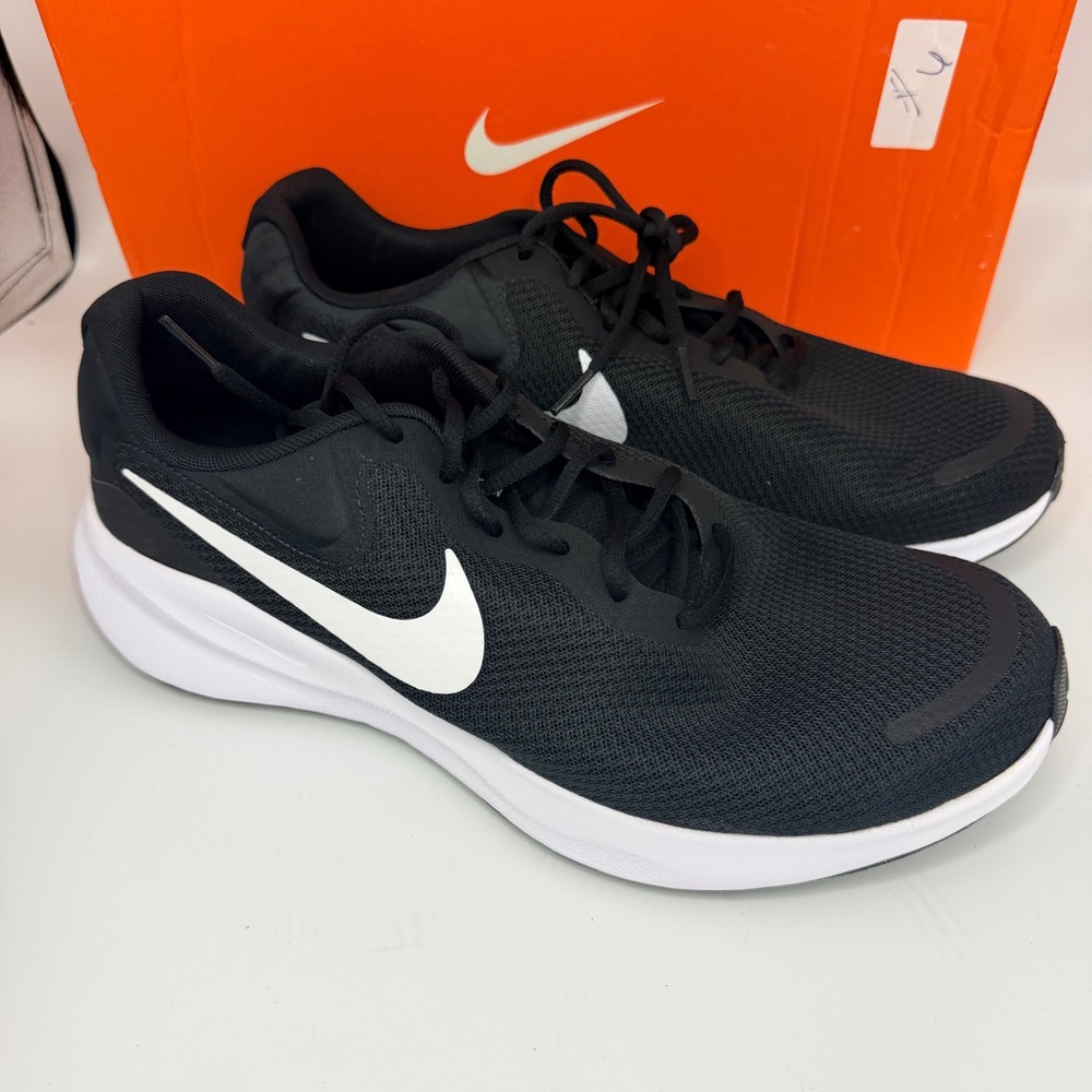 Nike Revolution 7 Wide Mens 12.5 Running Shoes Black White FB8501-002